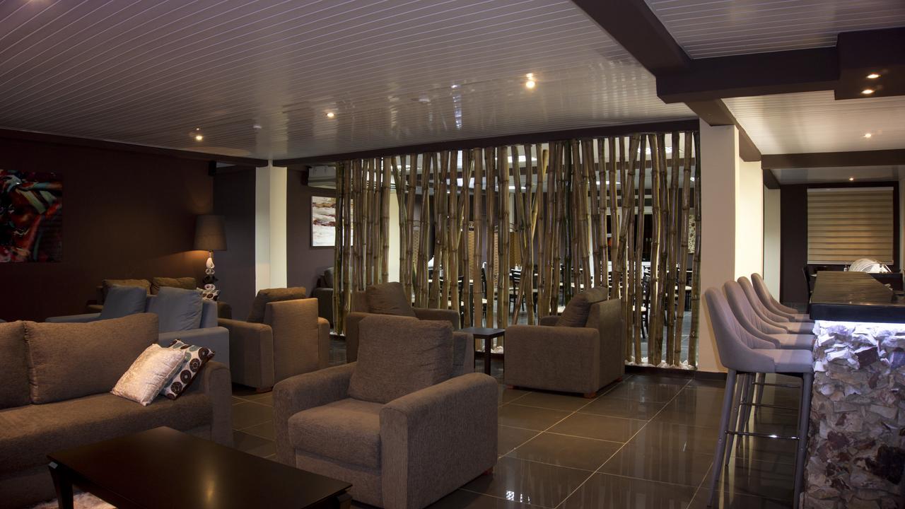 M Suites Hotel Accra Kültér fotó