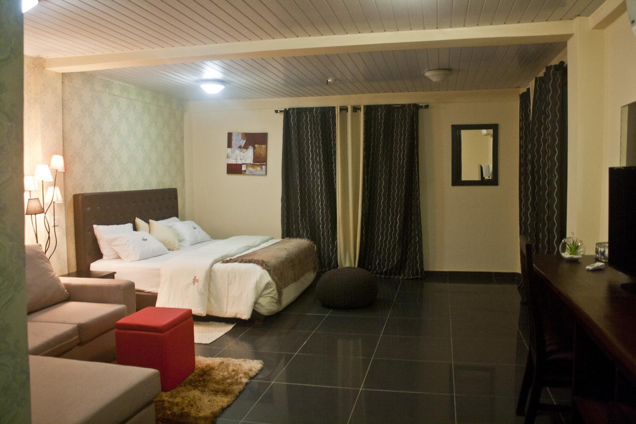 M Suites Hotel Accra Kültér fotó