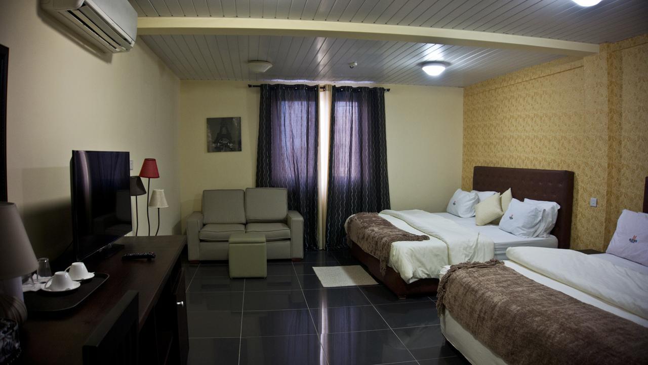 M Suites Hotel Accra Kültér fotó