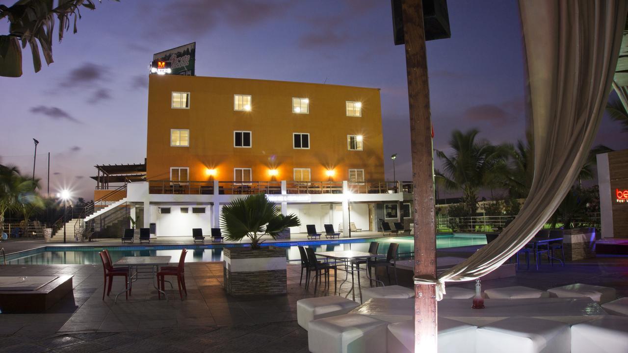 M Suites Hotel Accra Kültér fotó