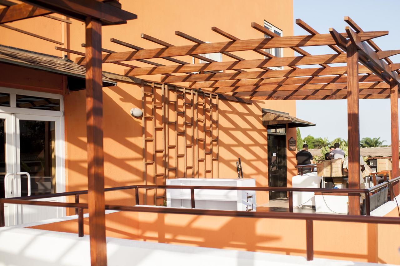M Suites Hotel Accra Kültér fotó