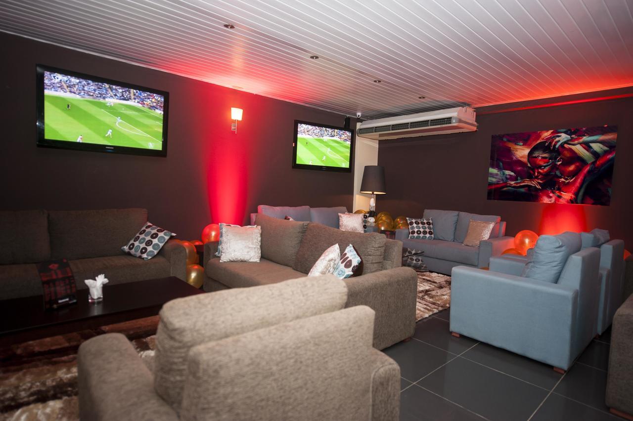 M Suites Hotel Accra Kültér fotó